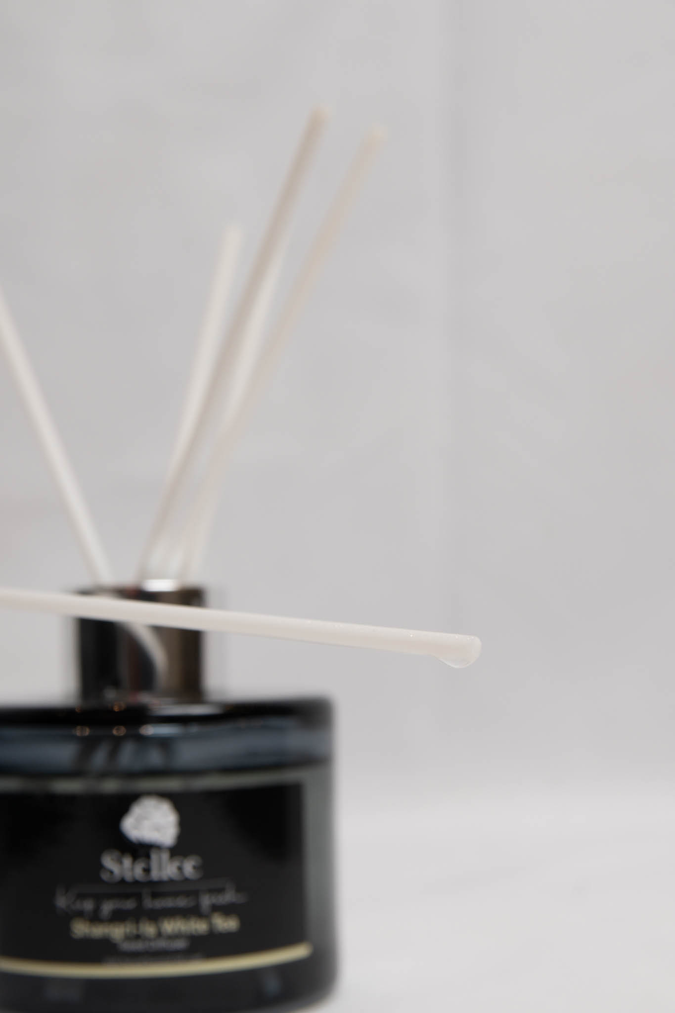 Diffuseur à batonnets Bow tie – Diffuseur de parfum naturel pour salon, toilette, chambre, bureau