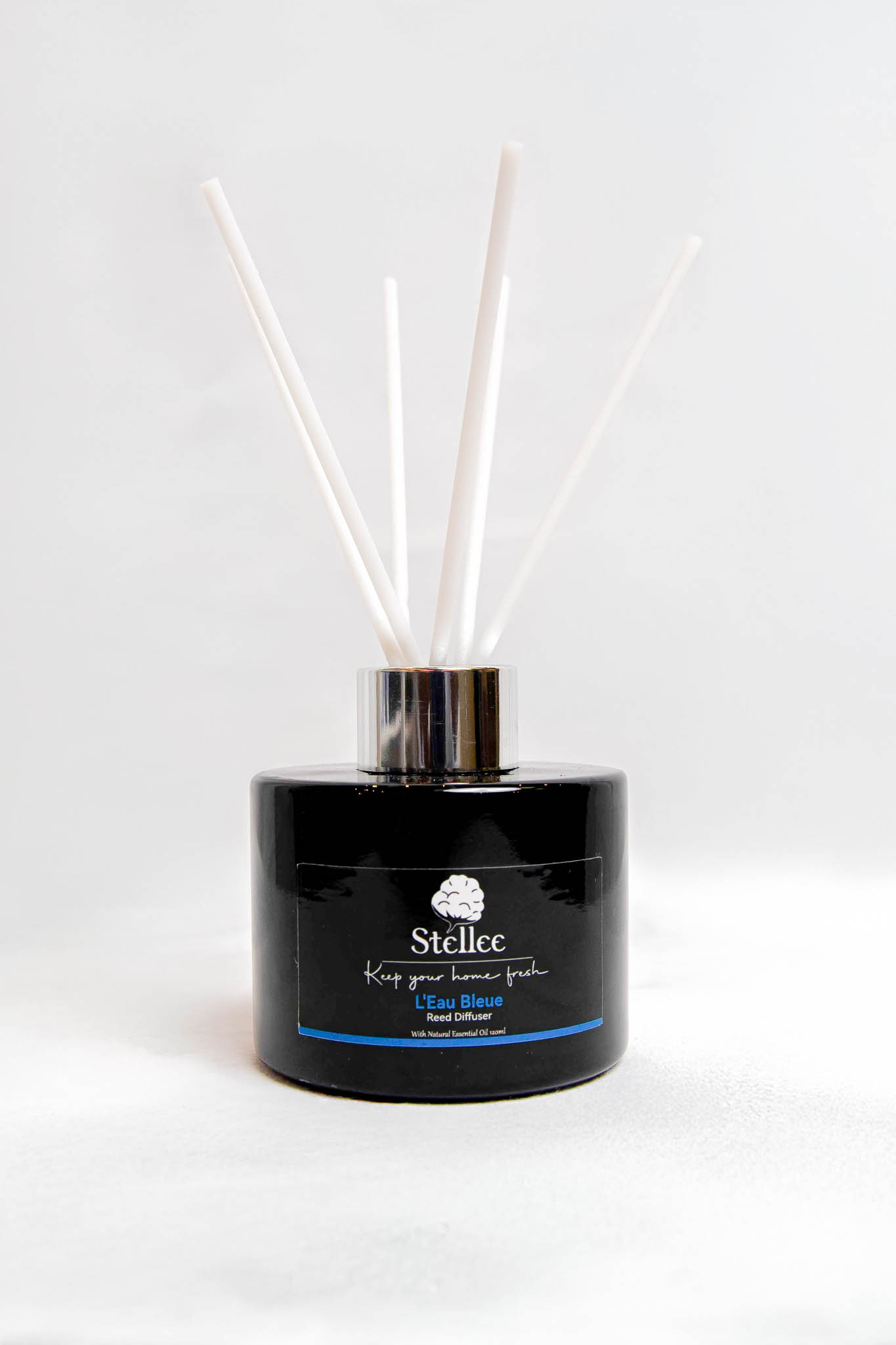 Parfum maison Eau Bleue – Diffuseur à bâtonnets 120 ml longue durée – Diffuseur chic & raffiné